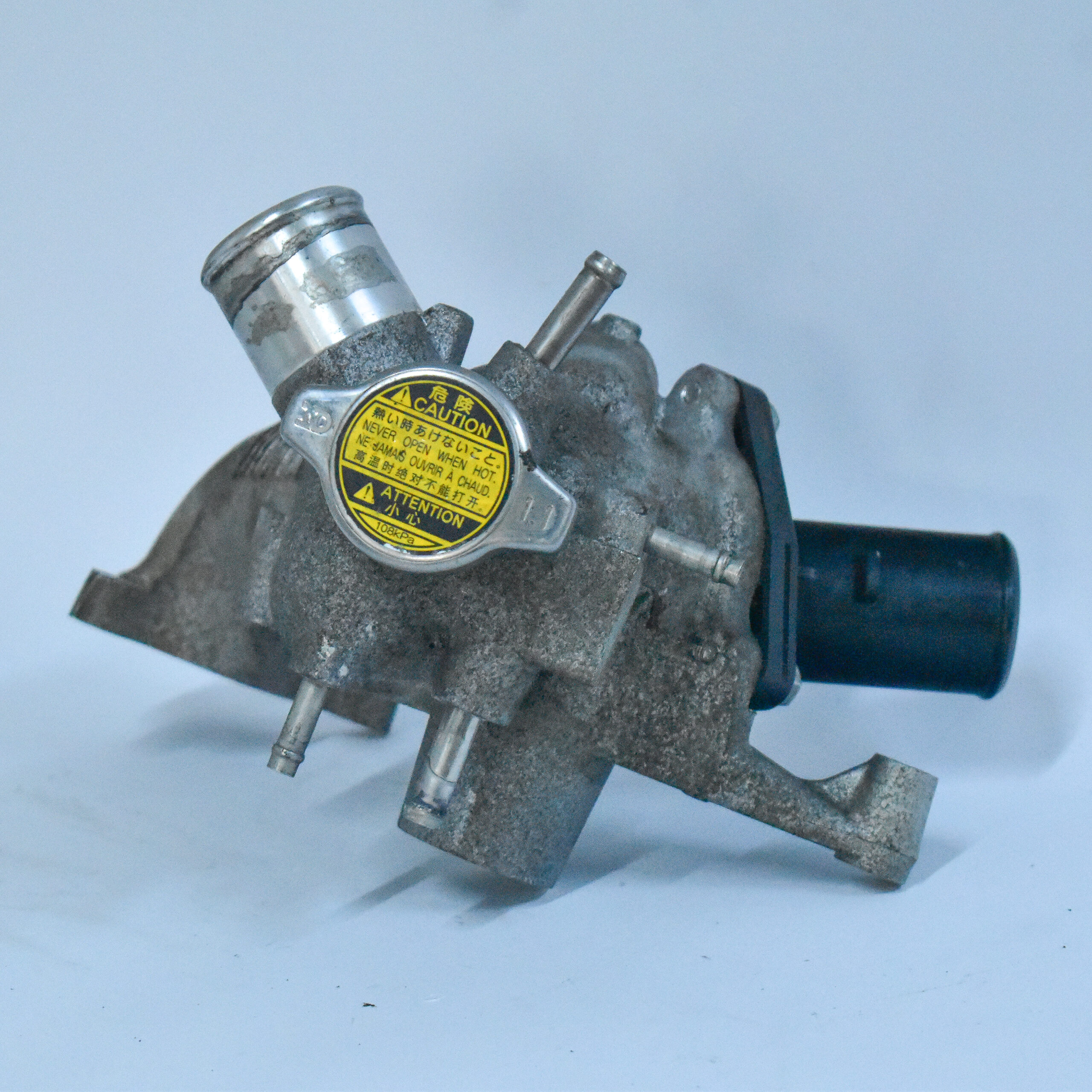 Toyota Mark X / Crown Water Neck - Image 3