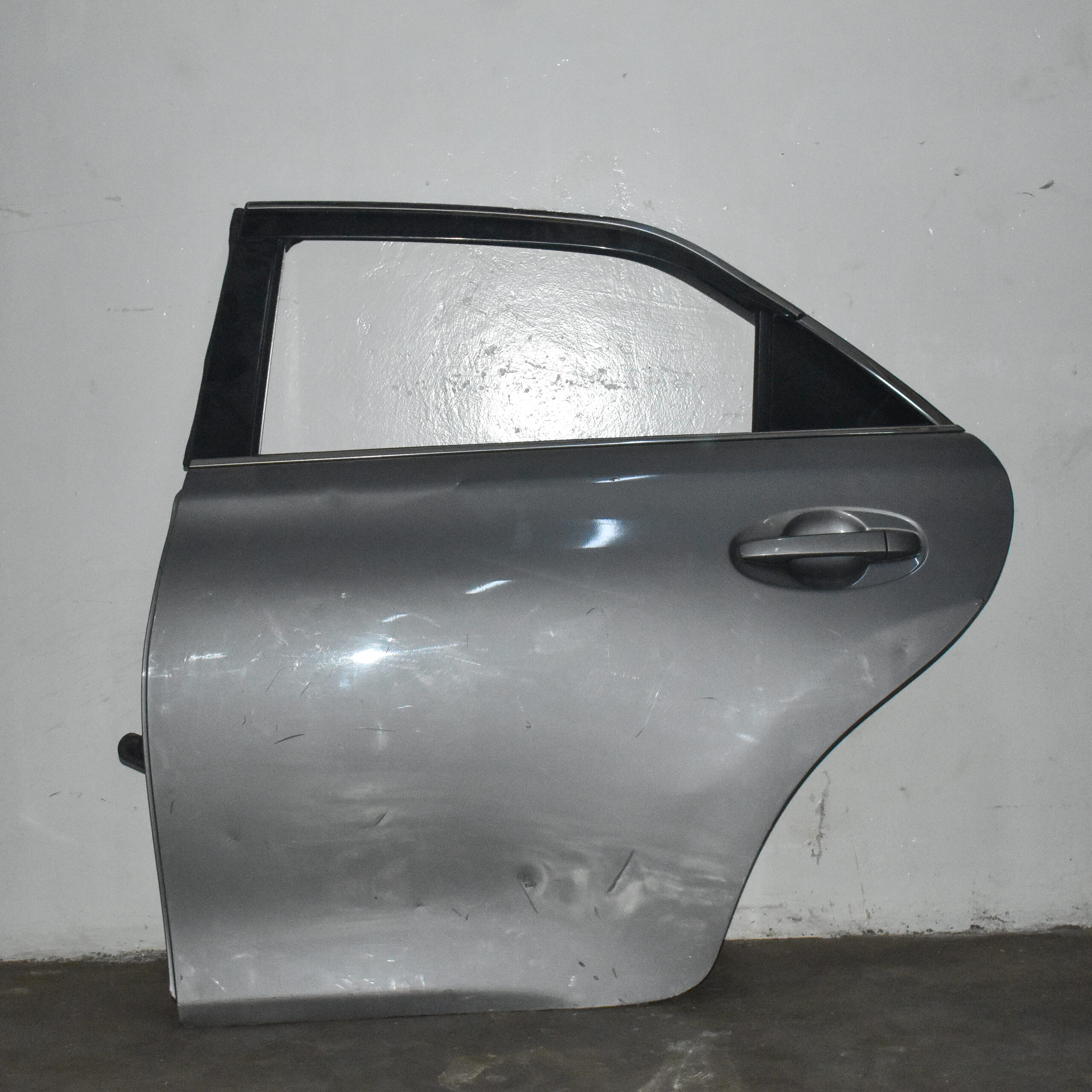 Toyota Mark X Grx120 Rear Door - Image 2