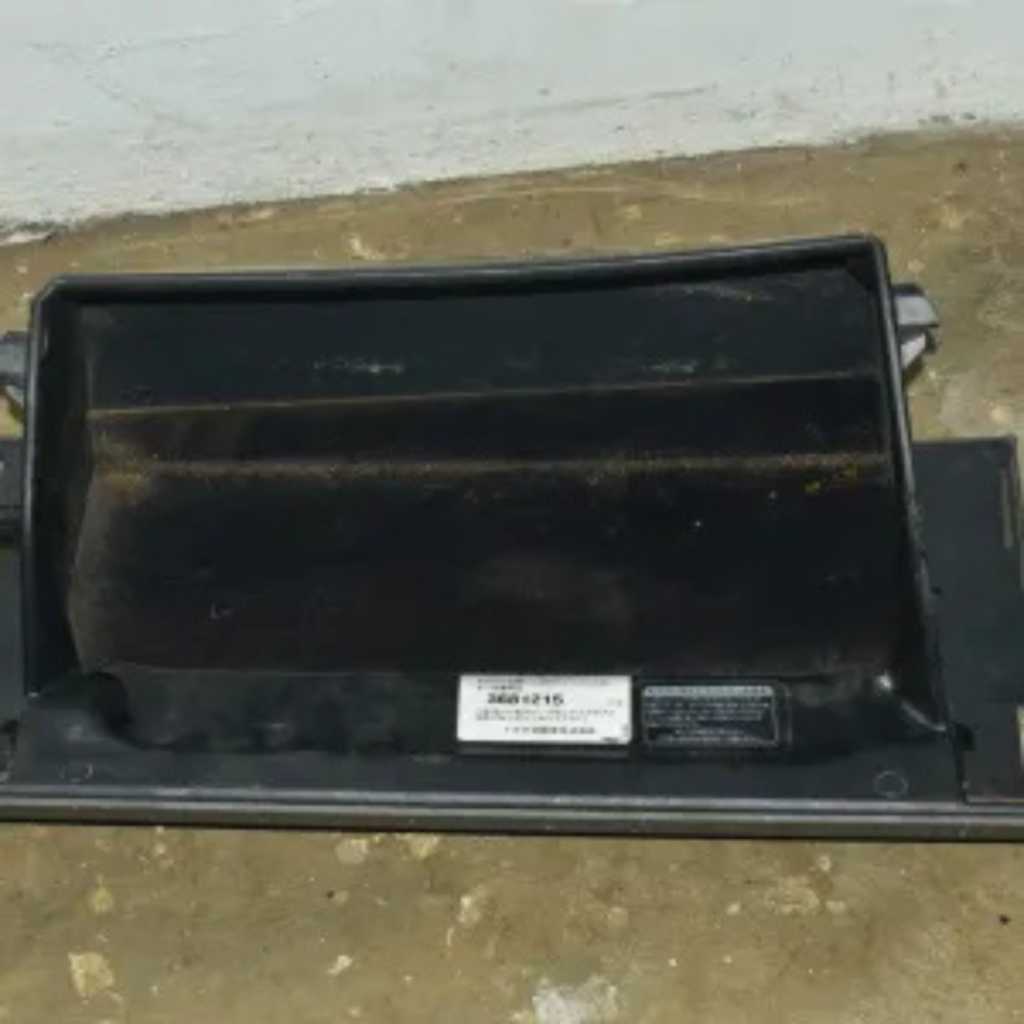 Glove Box Toyota Mark X GRX120