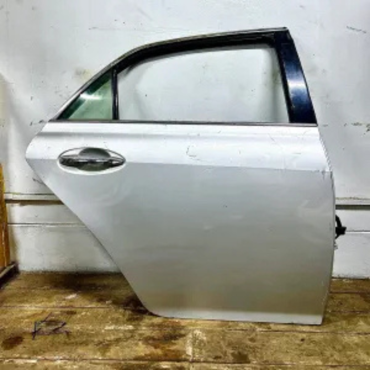 Toyota Mark X Grx120 Rear Door