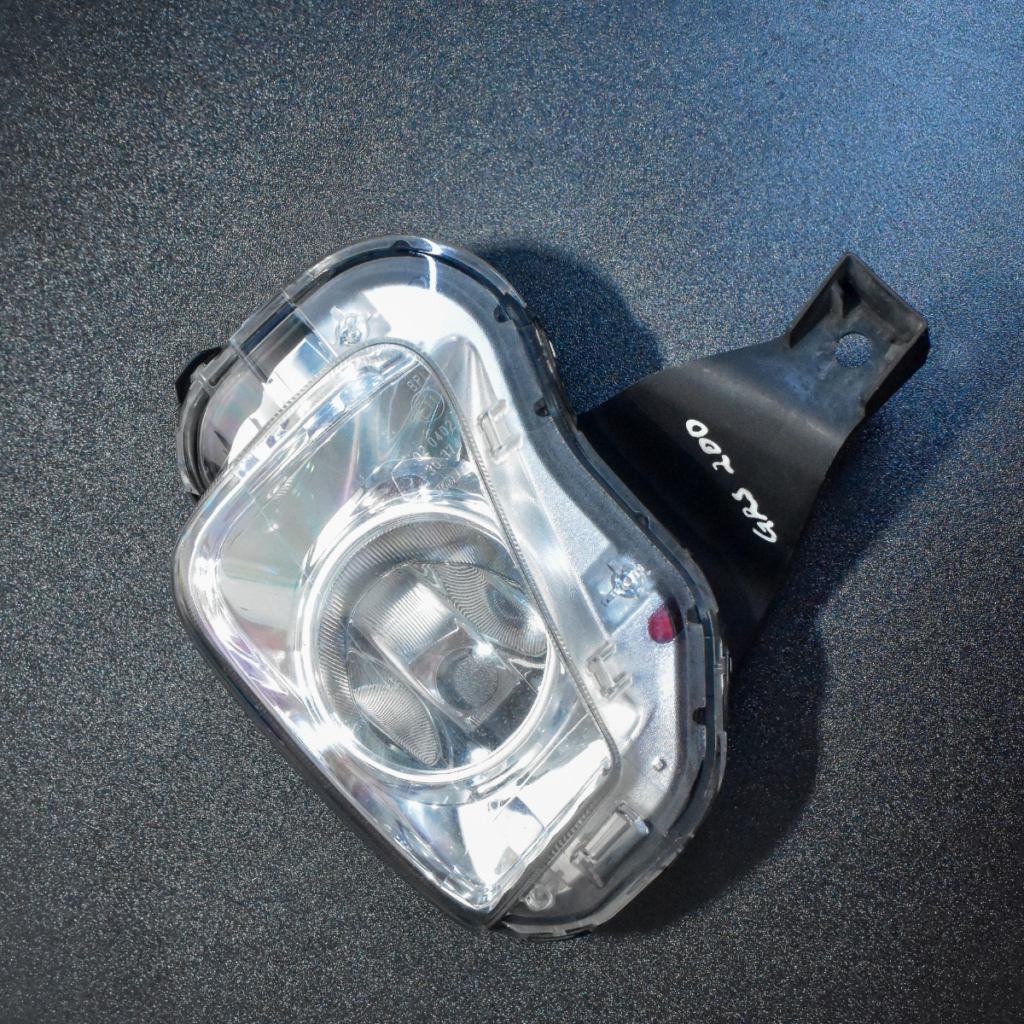 Toyota Crown Royal Saloon 2010-2012 Fog Lights
