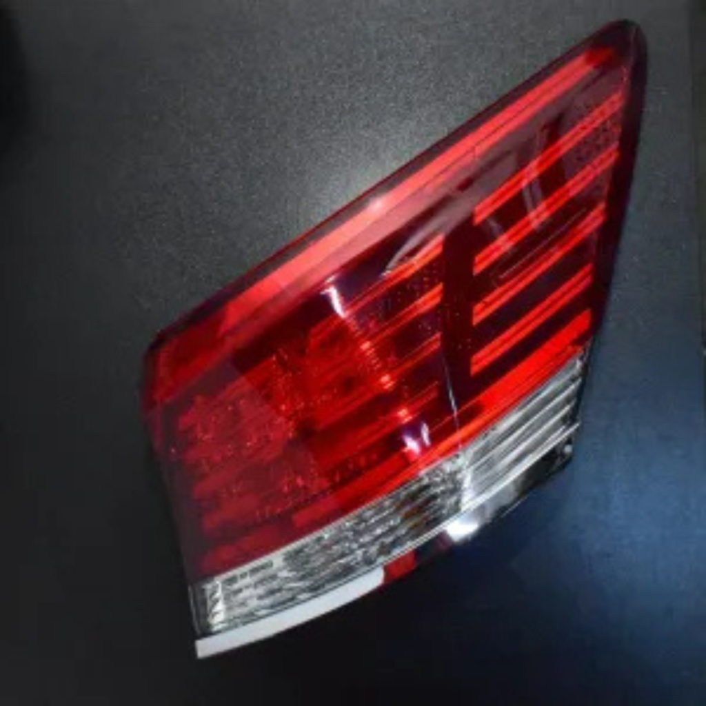 Toyota Crown 2015 Tail Light