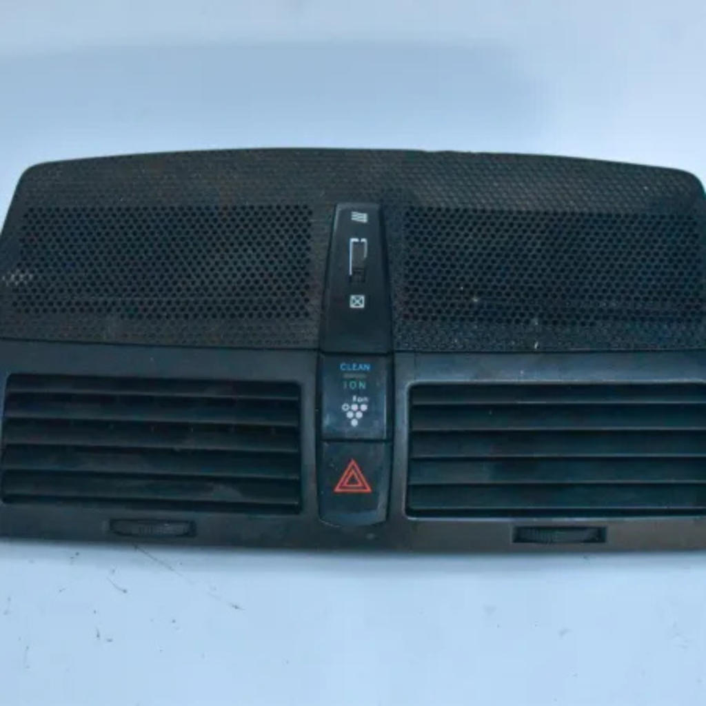 Toyota Mark X GRX120 AC Vents