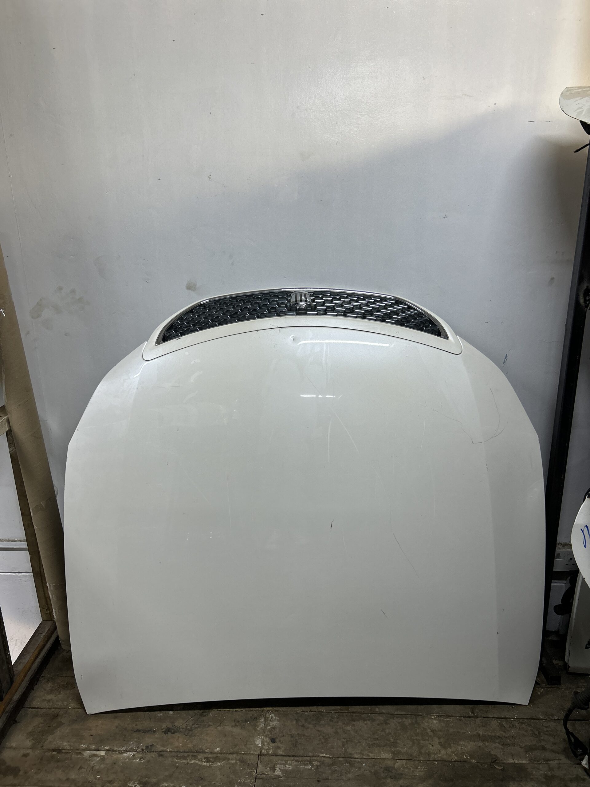 Toyota Crown Athlete Bonnet 2010-2012 - Image 5