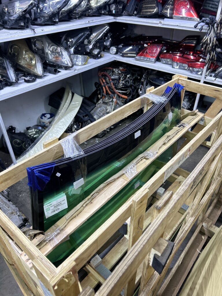 Rear Windscreen GRS 200