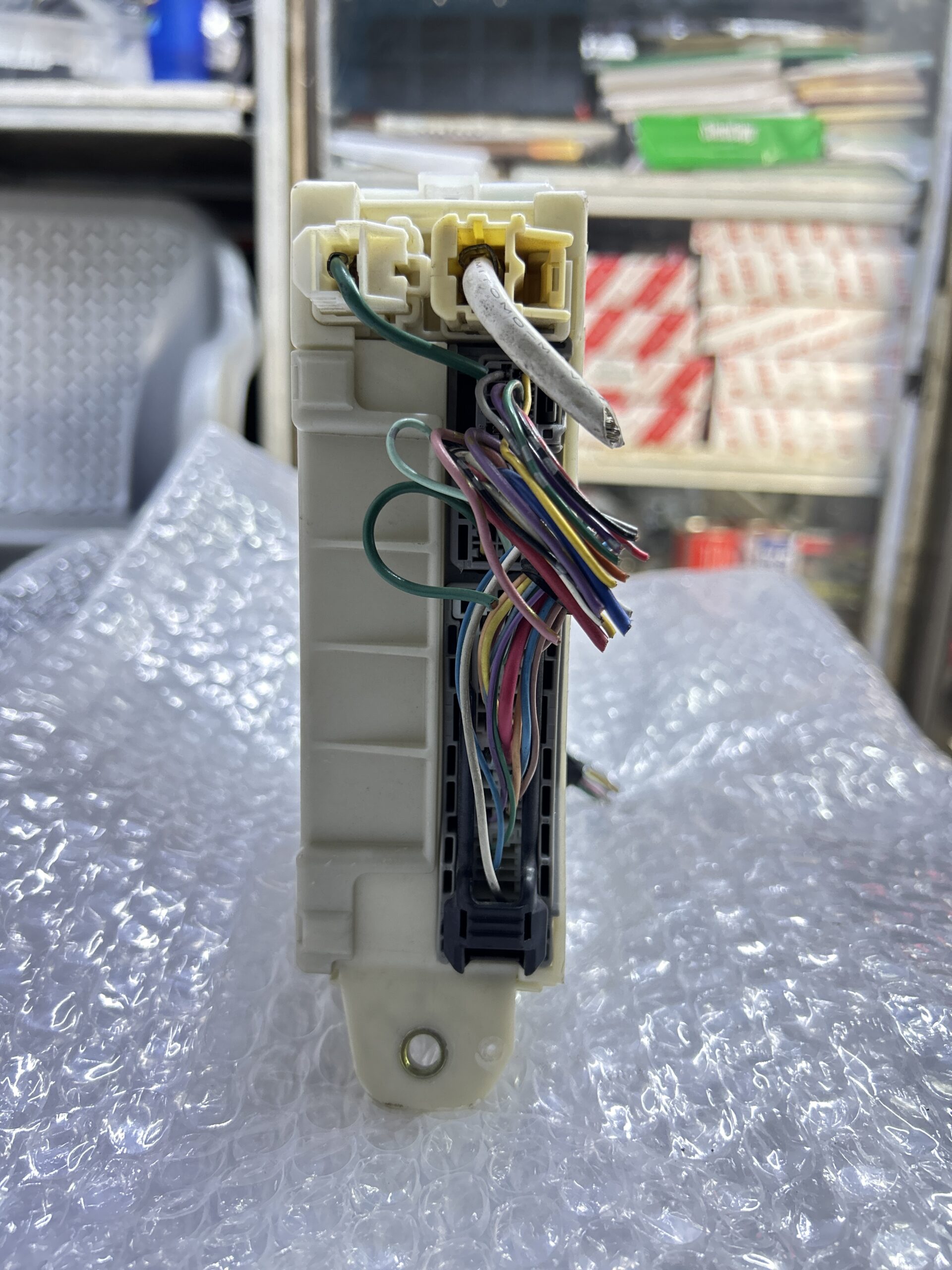 Mark X GRX120 Dashboard Fusebox - Image 2