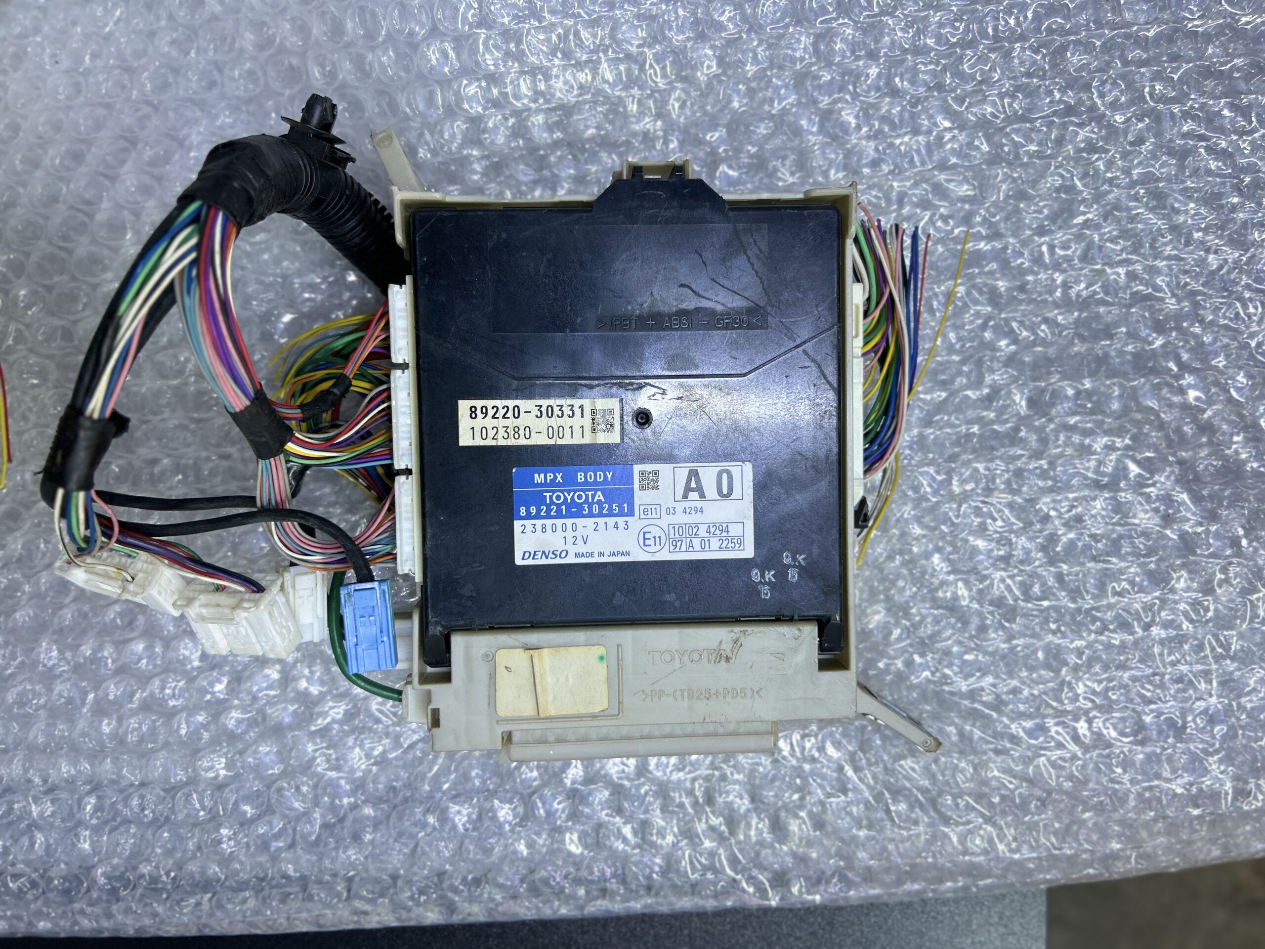 Crown GRS200 Dashboard Fusebox - Image 3