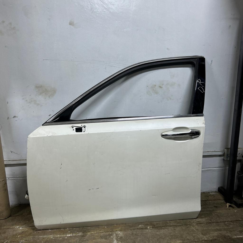Toyota Crown AWS210 2014-2017 Front Doors