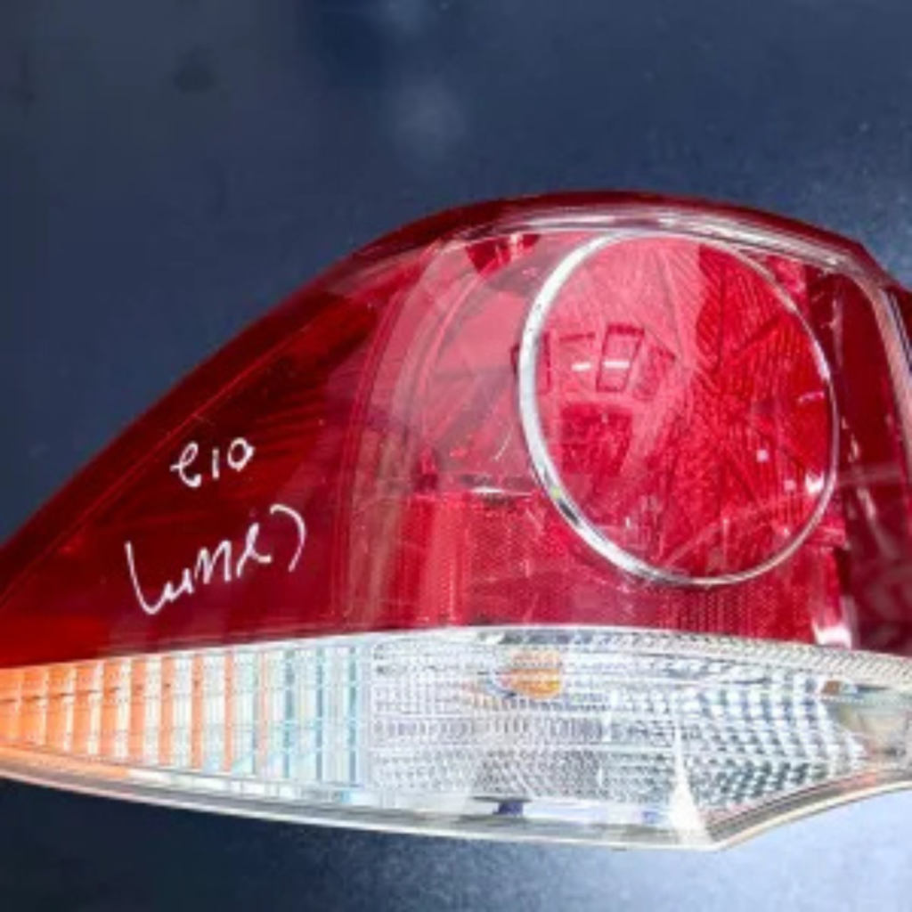 Toyota Crown Athlete 2010-2012 Tailight