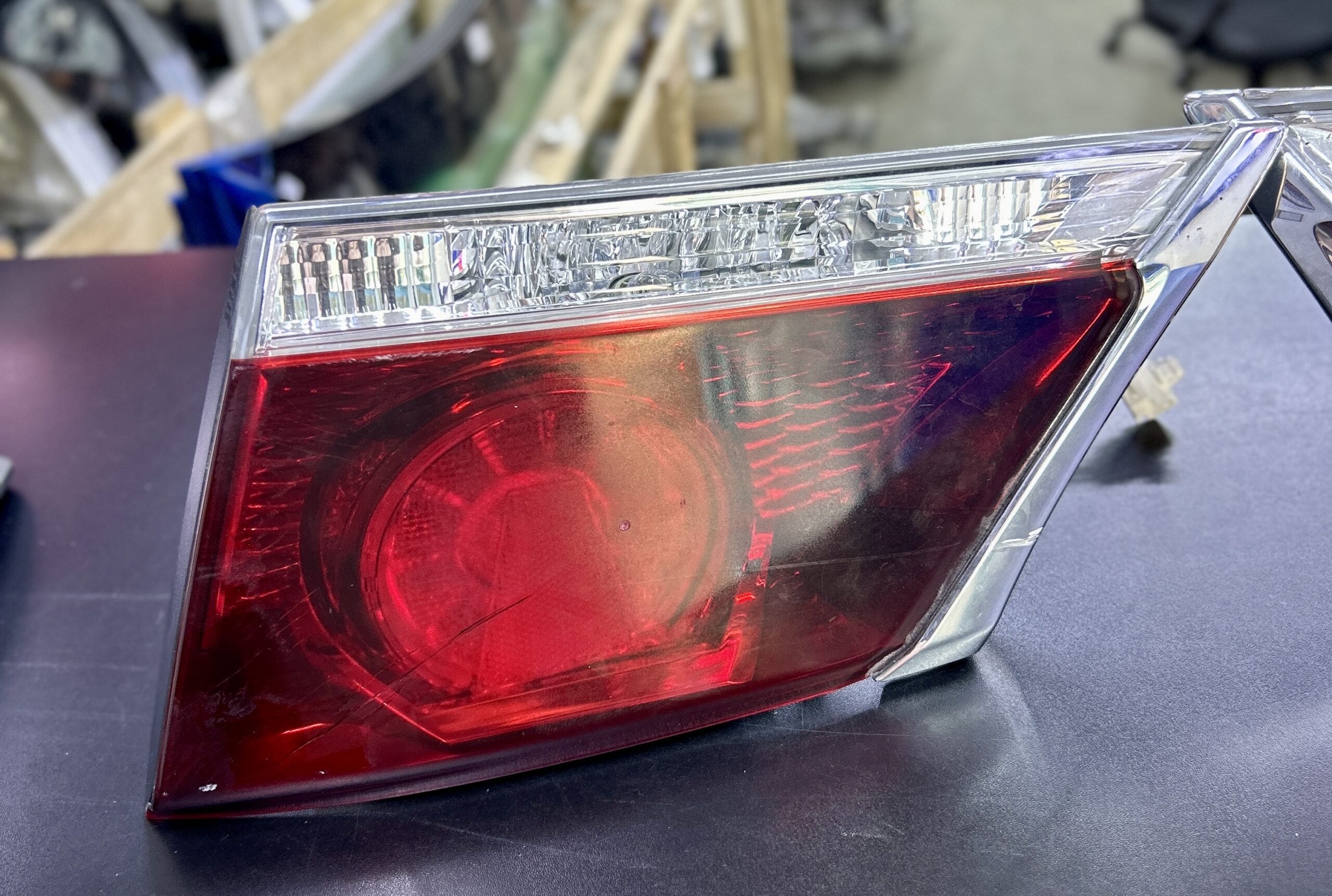 2014 Crown Athlete boot light - Image 2