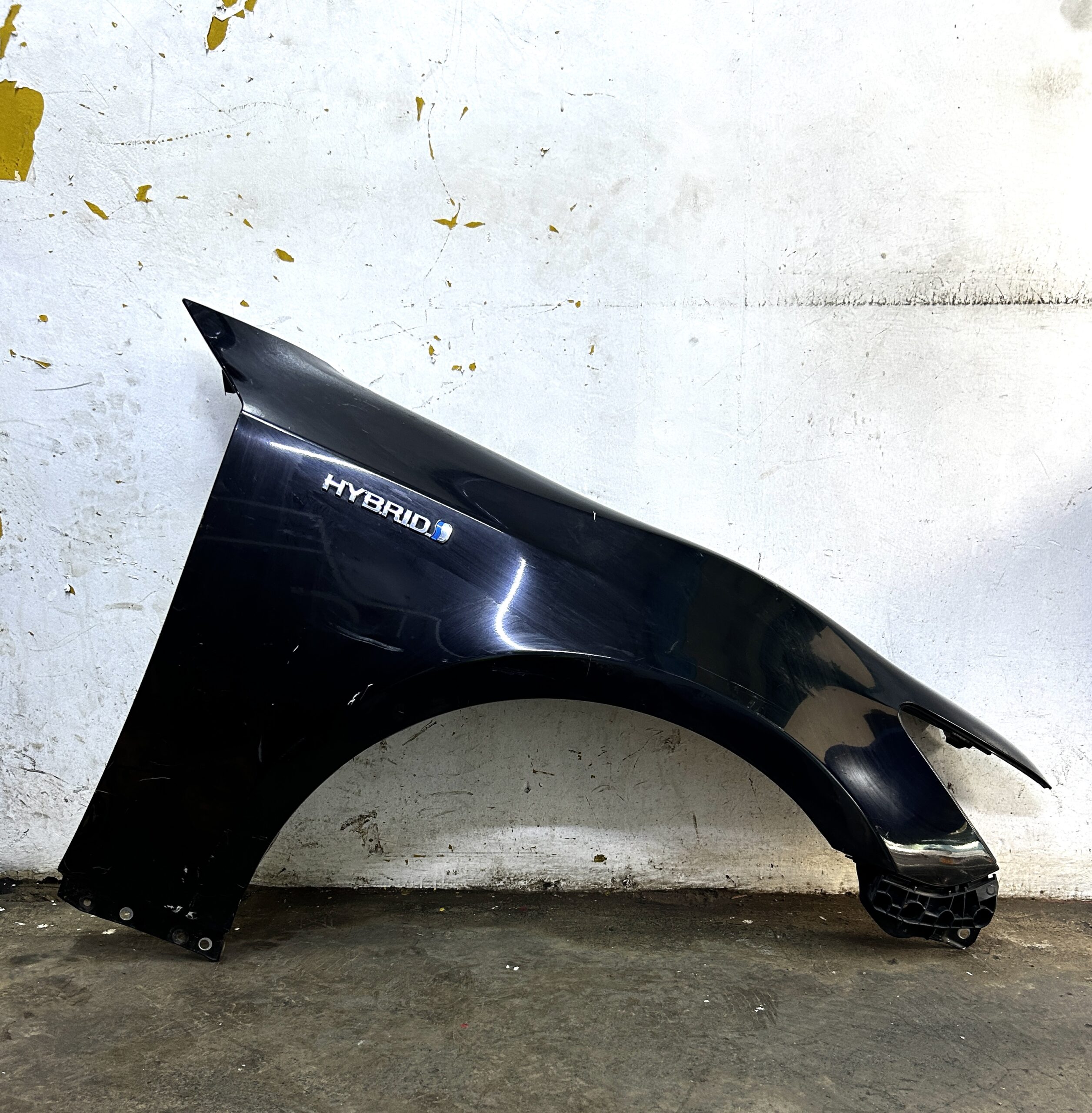 Crown AWS210 Athlete Fender (2016-2018)