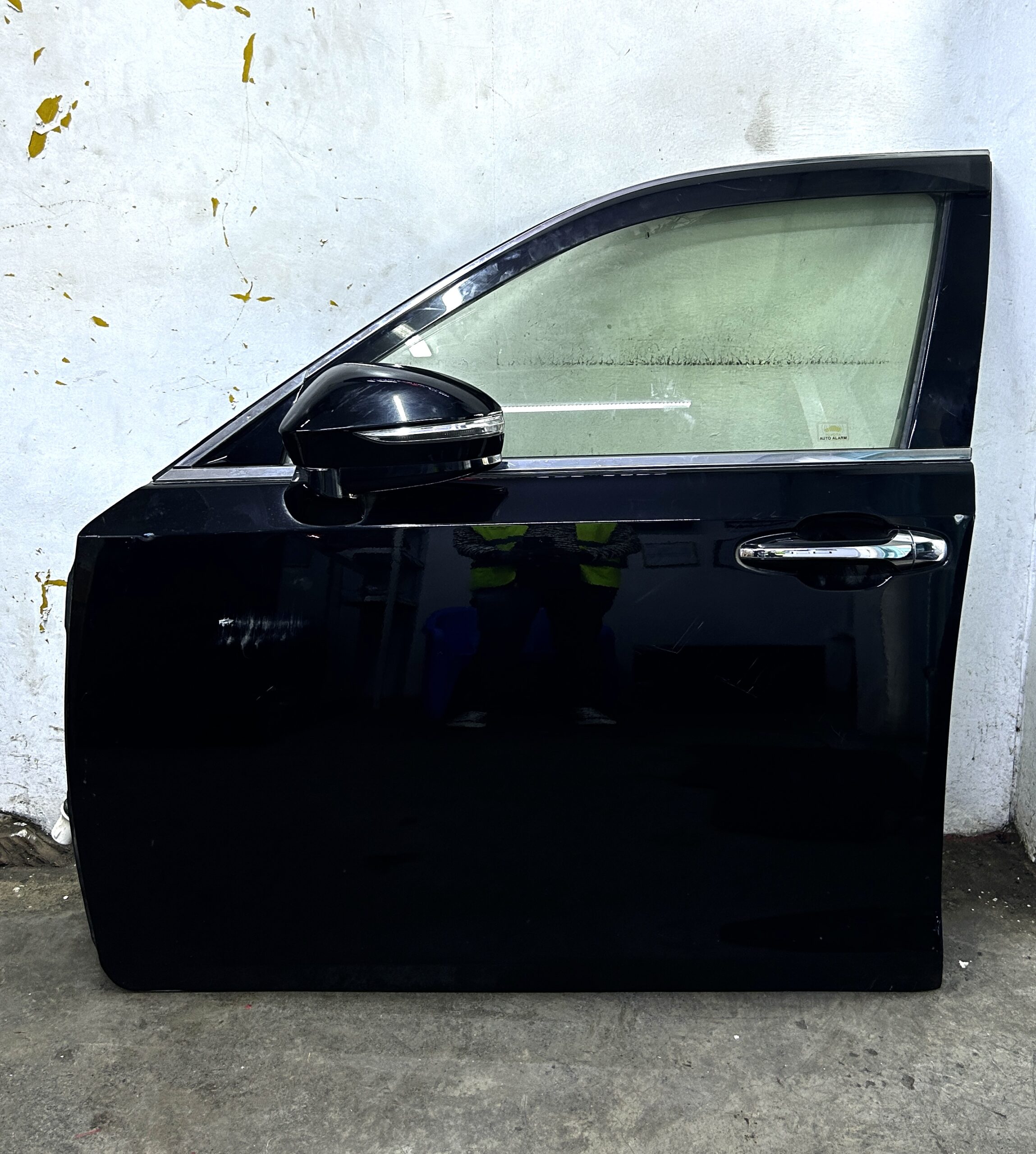 Crown AWS210 Athlete Door (2016-2018) - Image 2