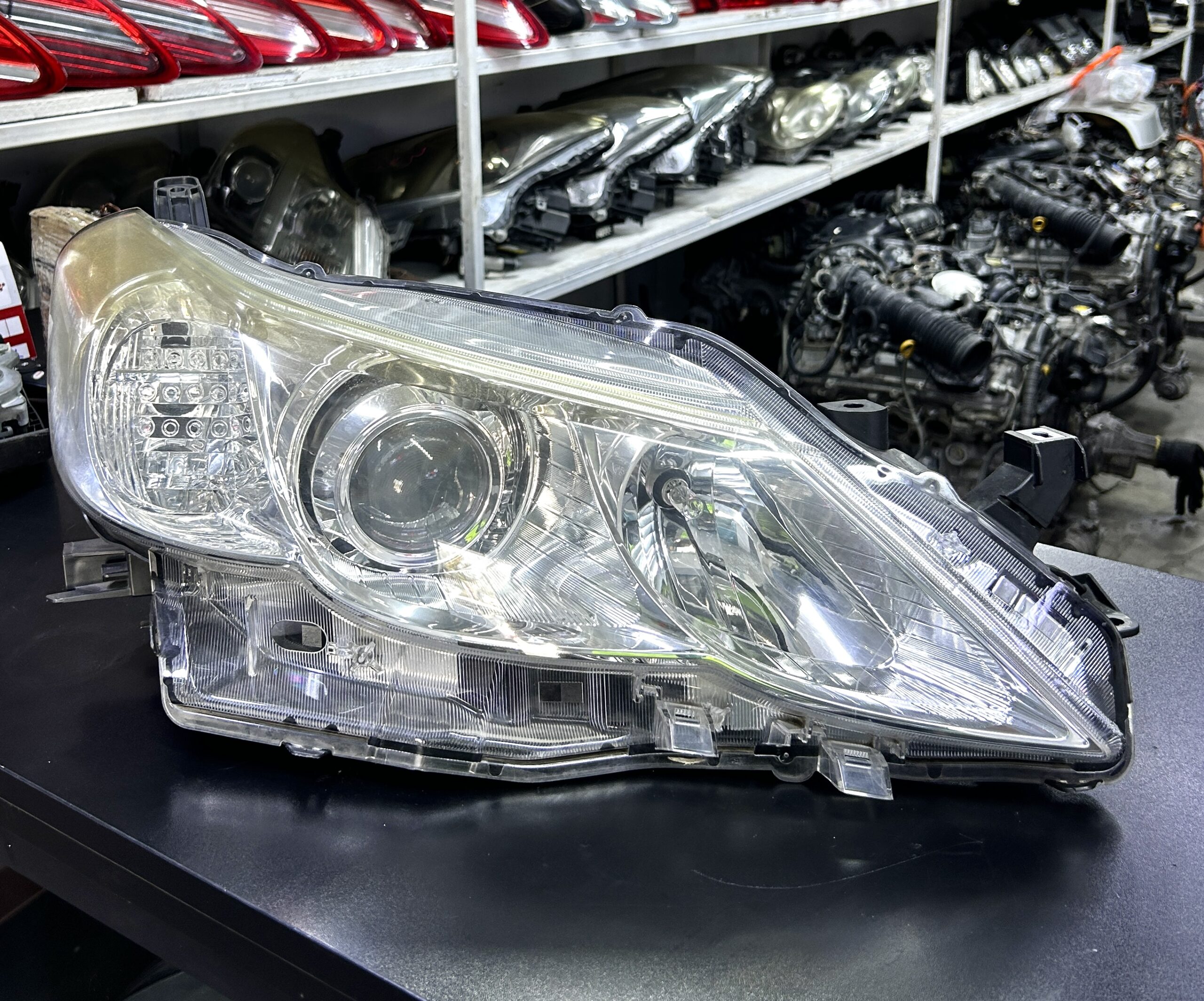 Mark X 2010 Headlight Xenon - Image 2