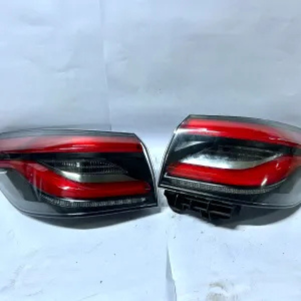 Toyota Crown RS Taillight’s