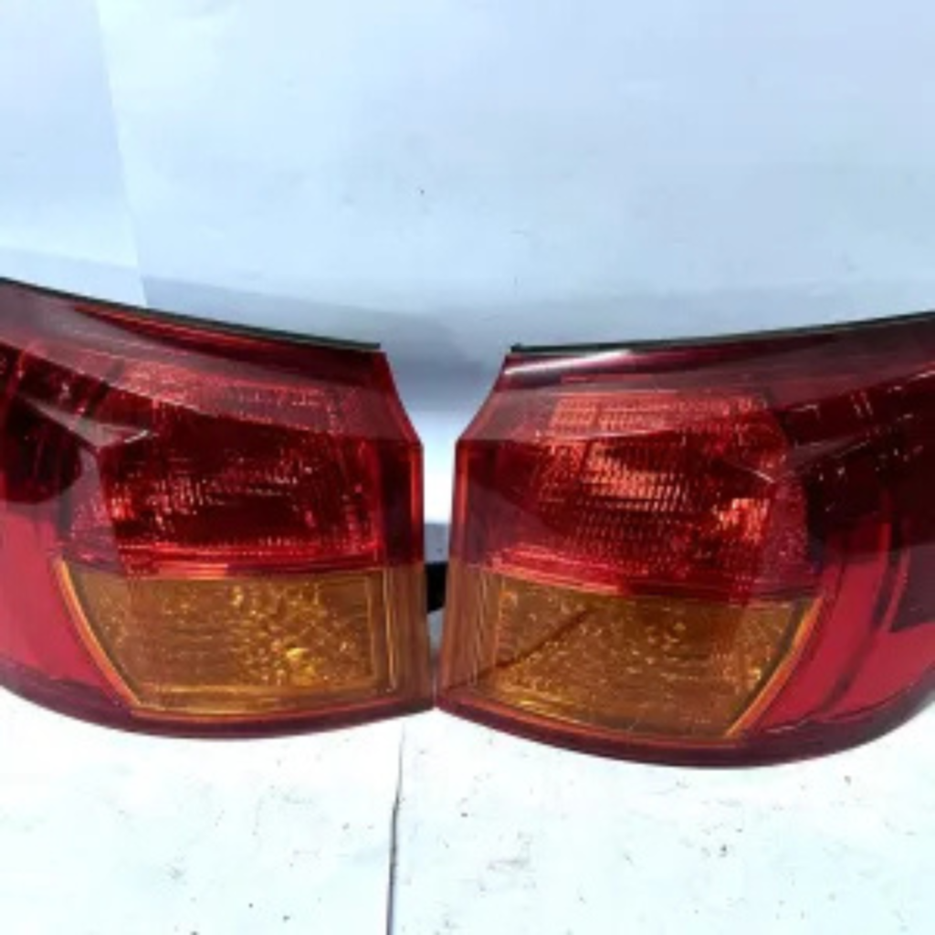 IS250 Taillight’s