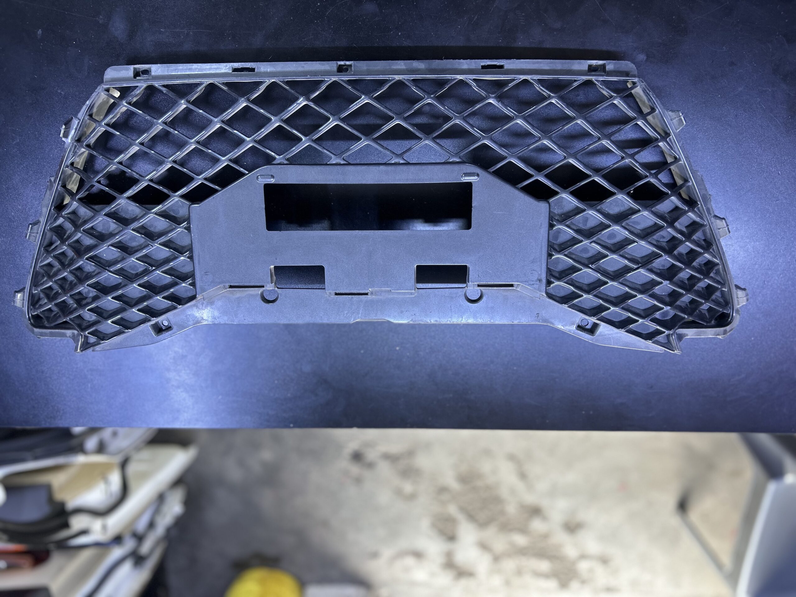 Grille Athlete 2014 AWS210