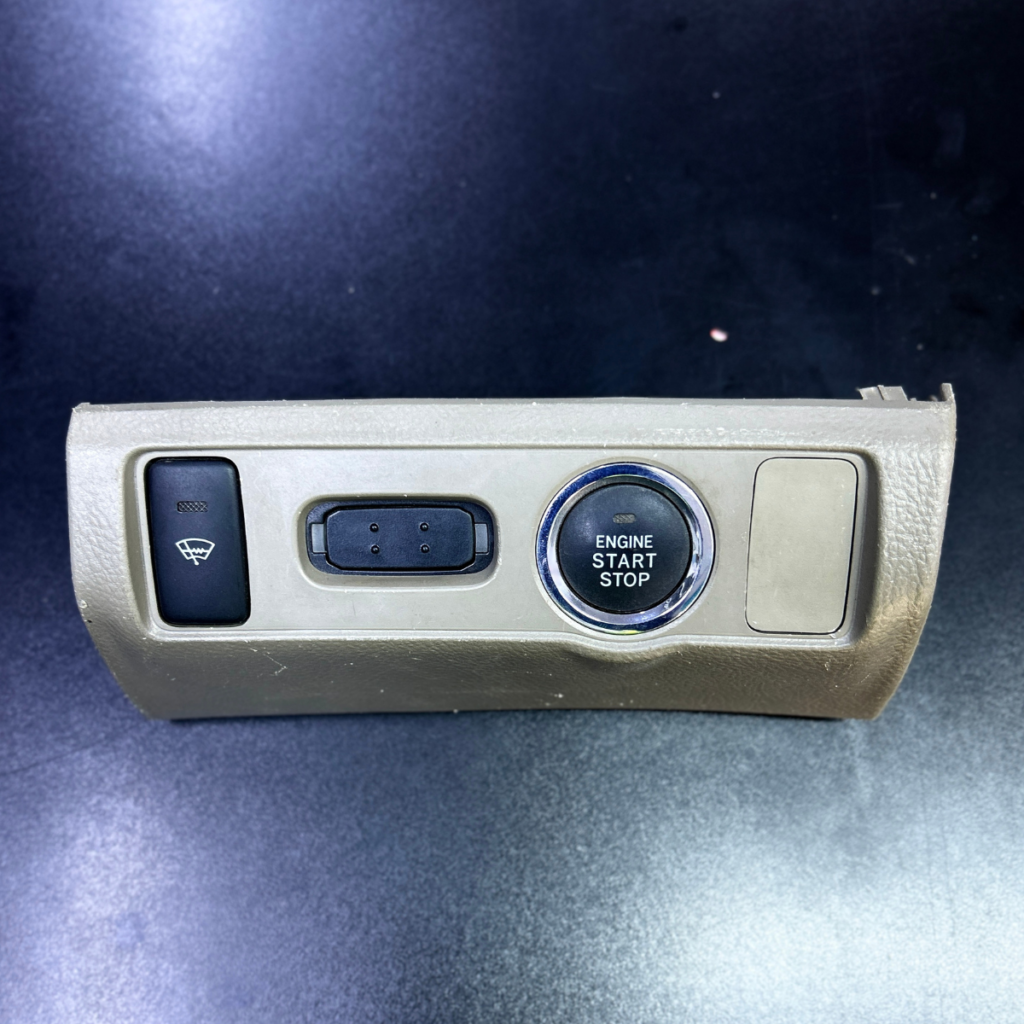 Start Button Parts GRS200 Toyota Crown
