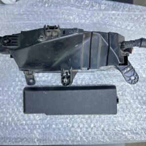 Crown & Mark x 2004-2007 Main fuse box