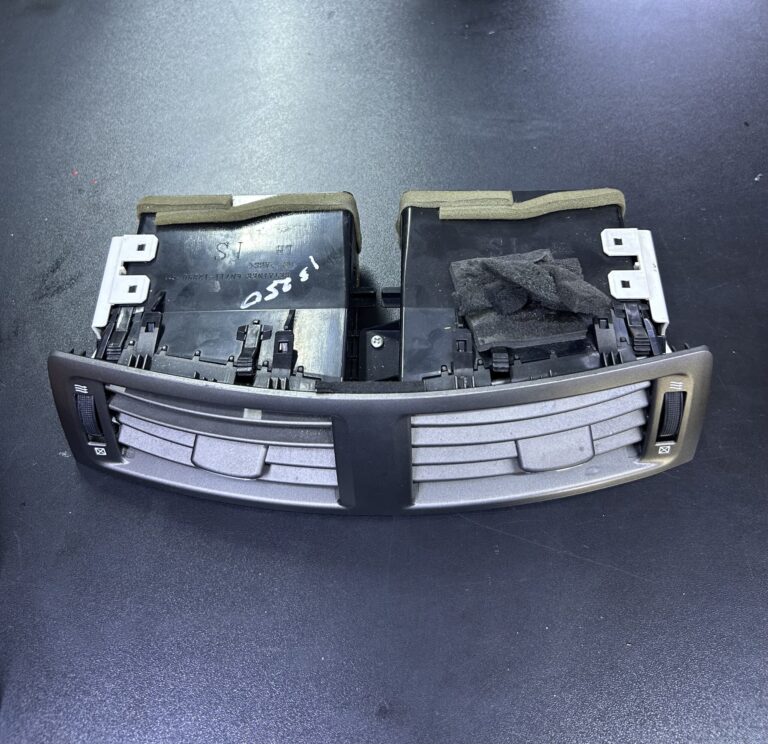 Lexus IS250 Centre AC Vent