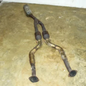 Toyota Crown/Mark X Exhaust {center Scarf} 2004-2012
