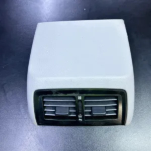GRS200 Crown Rear Center AC Vent